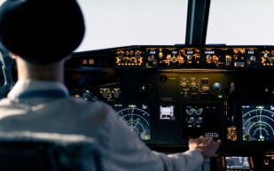 Como a tecnologia pode antecipar riscos na aviação?